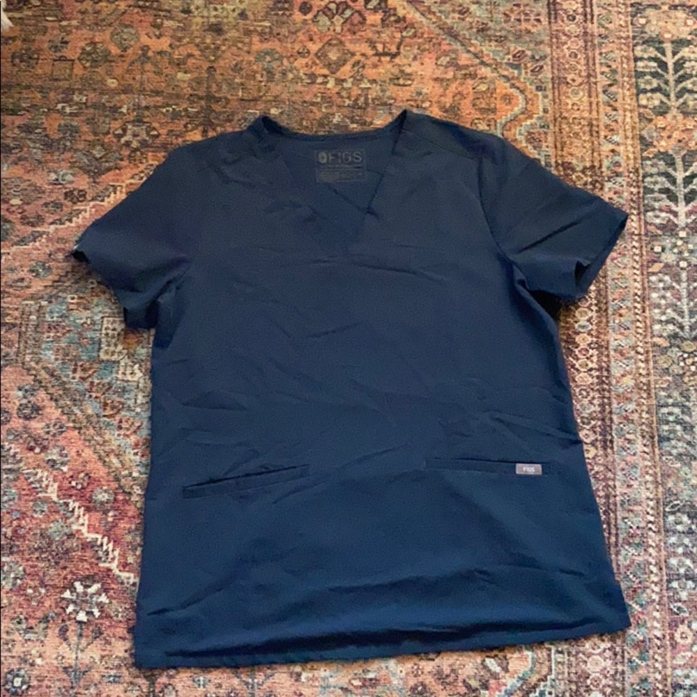 Figs scrub top